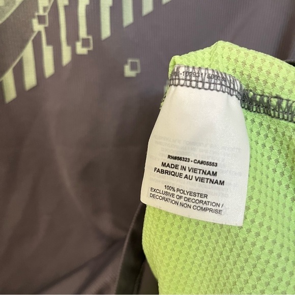 Nike big boys Dri-Fit short sleeve top Size XL - Picture 2 of 5